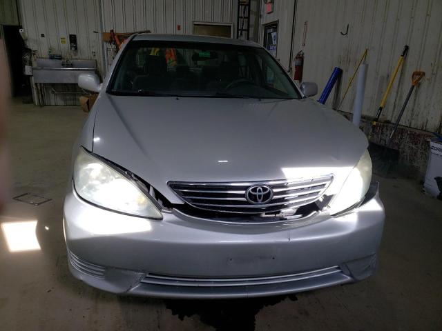 Photo 4 VIN: 4T1BE32K06U715822 - TOYOTA CAMRY LE 