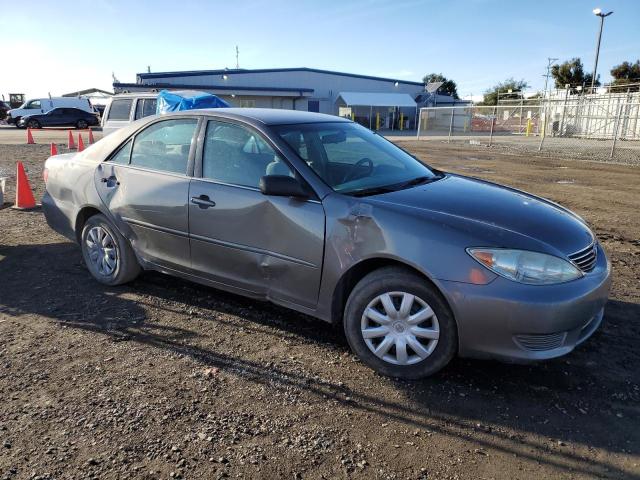 Photo 3 VIN: 4T1BE32K06U728358 - TOYOTA CAMRY 