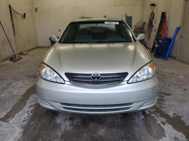 Photo 4 VIN: 4T1BE32K12U013695 - TOYOTA CAMRY 