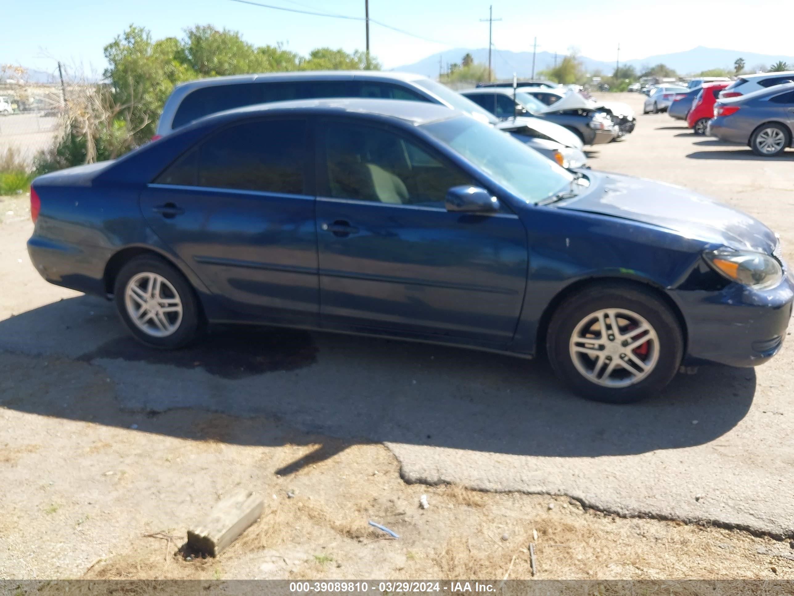 Photo 12 VIN: 4T1BE32K12U598293 - TOYOTA CAMRY 