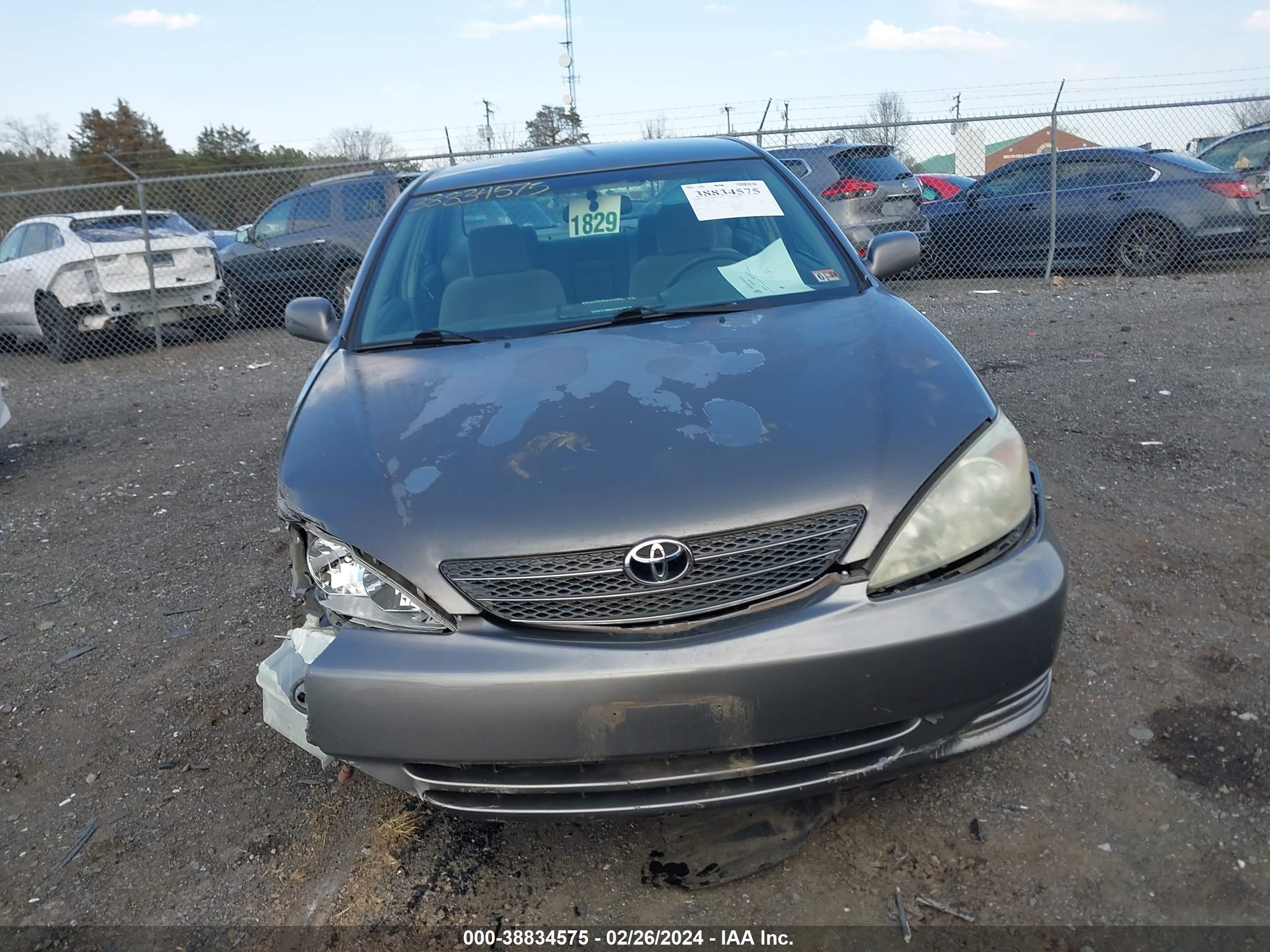 Photo 11 VIN: 4T1BE32K12U616291 - TOYOTA CAMRY 