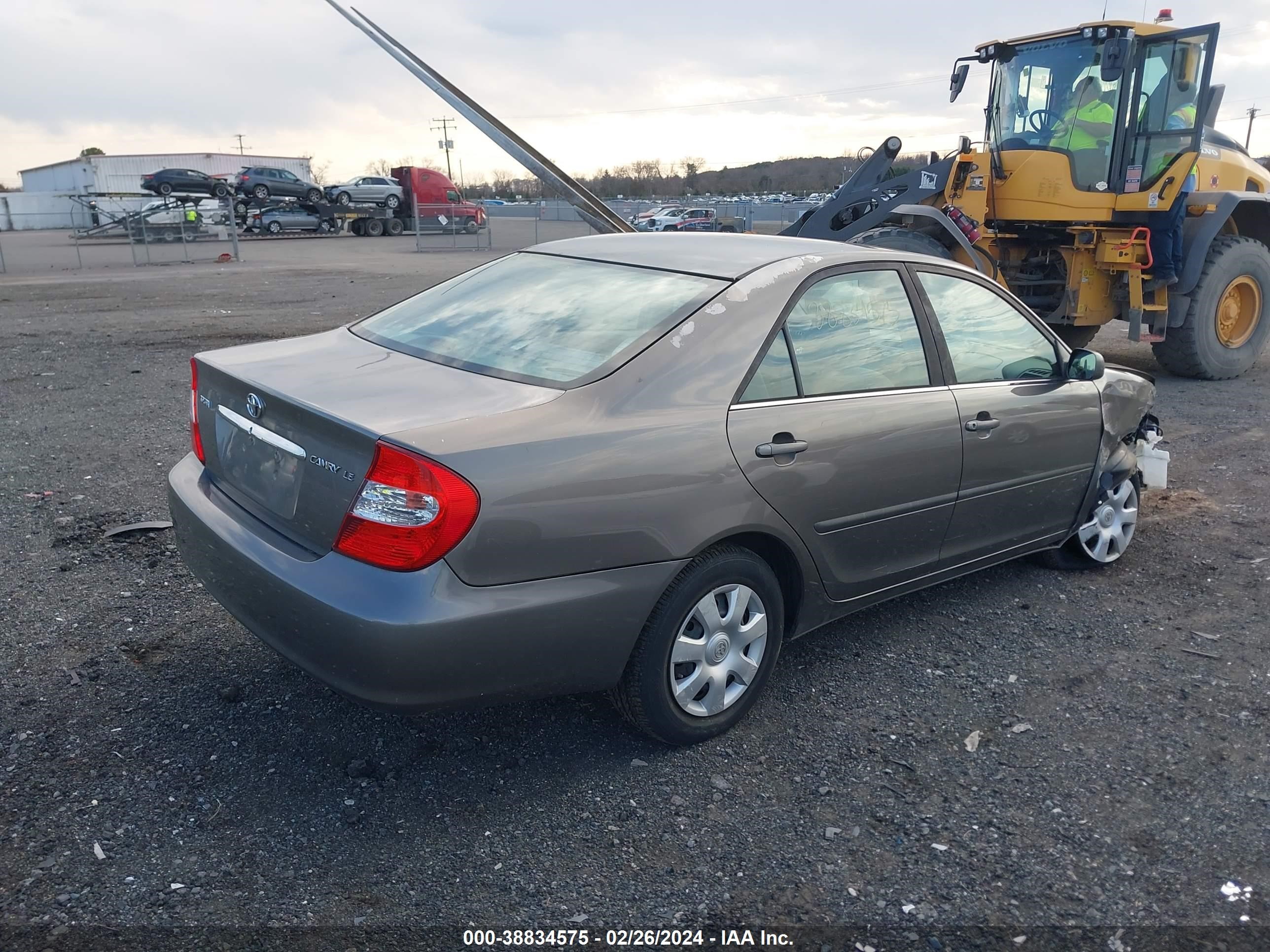 Photo 3 VIN: 4T1BE32K12U616291 - TOYOTA CAMRY 