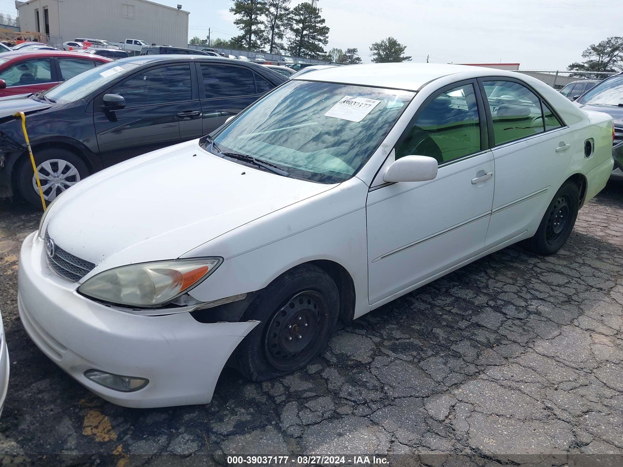 Photo 1 VIN: 4T1BE32K13U146667 - TOYOTA CAMRY 