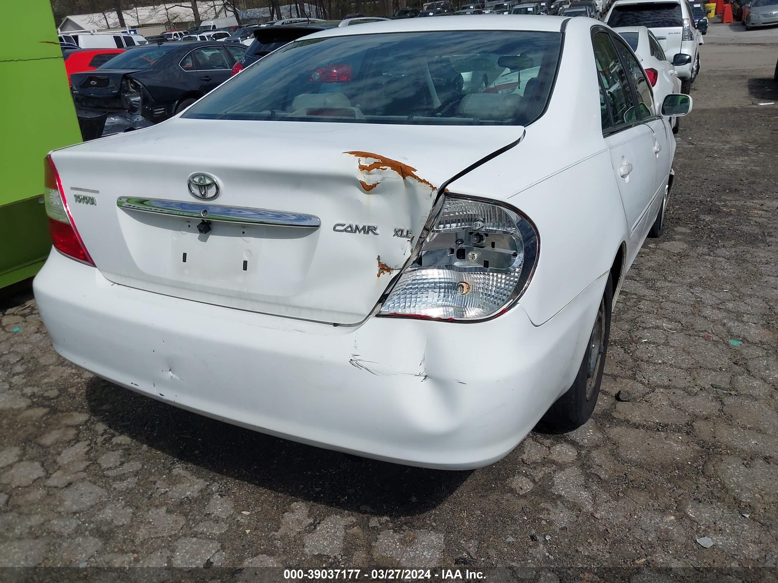 Photo 5 VIN: 4T1BE32K13U146667 - TOYOTA CAMRY 