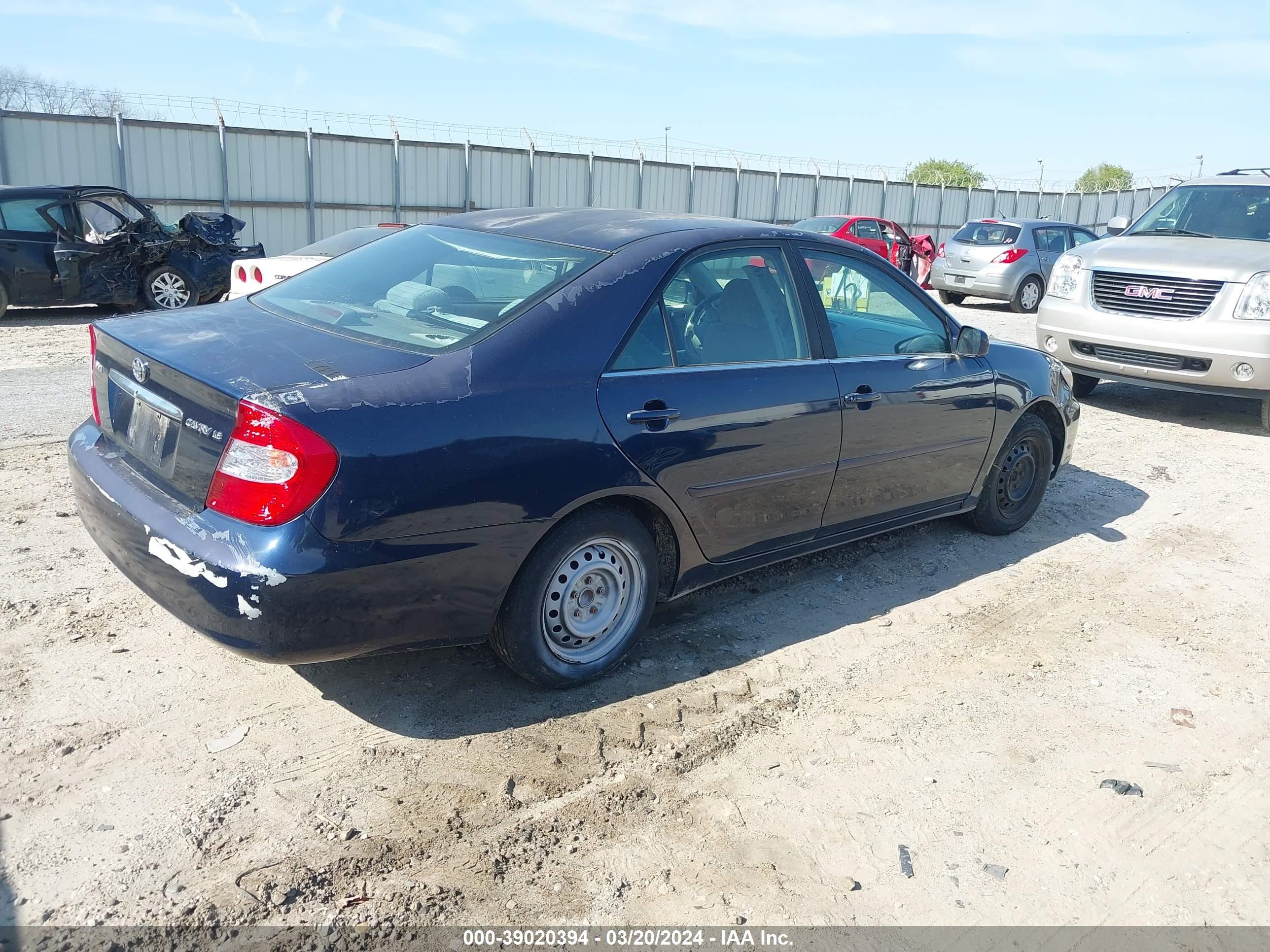 Photo 3 VIN: 4T1BE32K13U178521 - TOYOTA CAMRY 