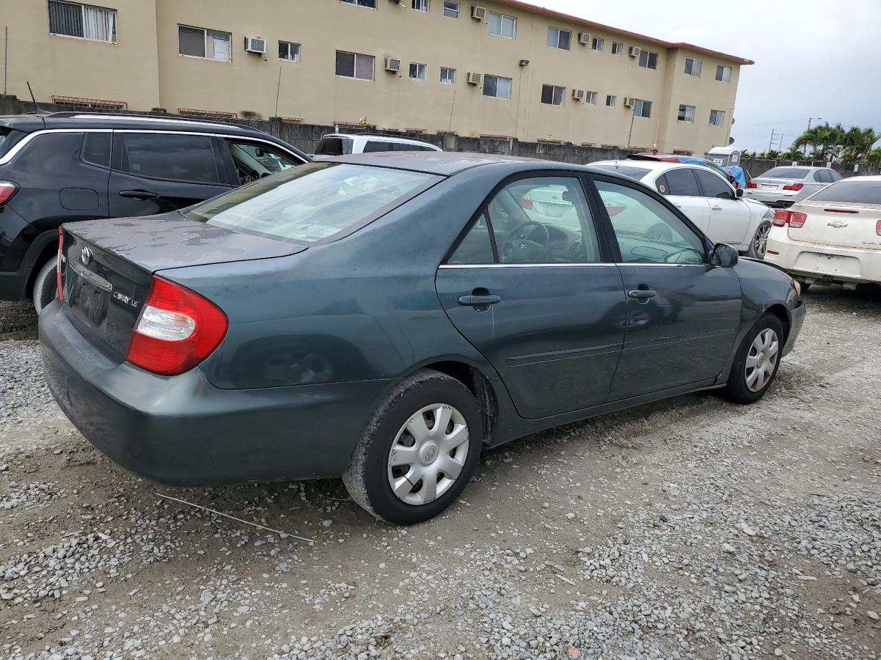 Photo 2 VIN: 4T1BE32K13U184559 - TOYOTA CAMRY 