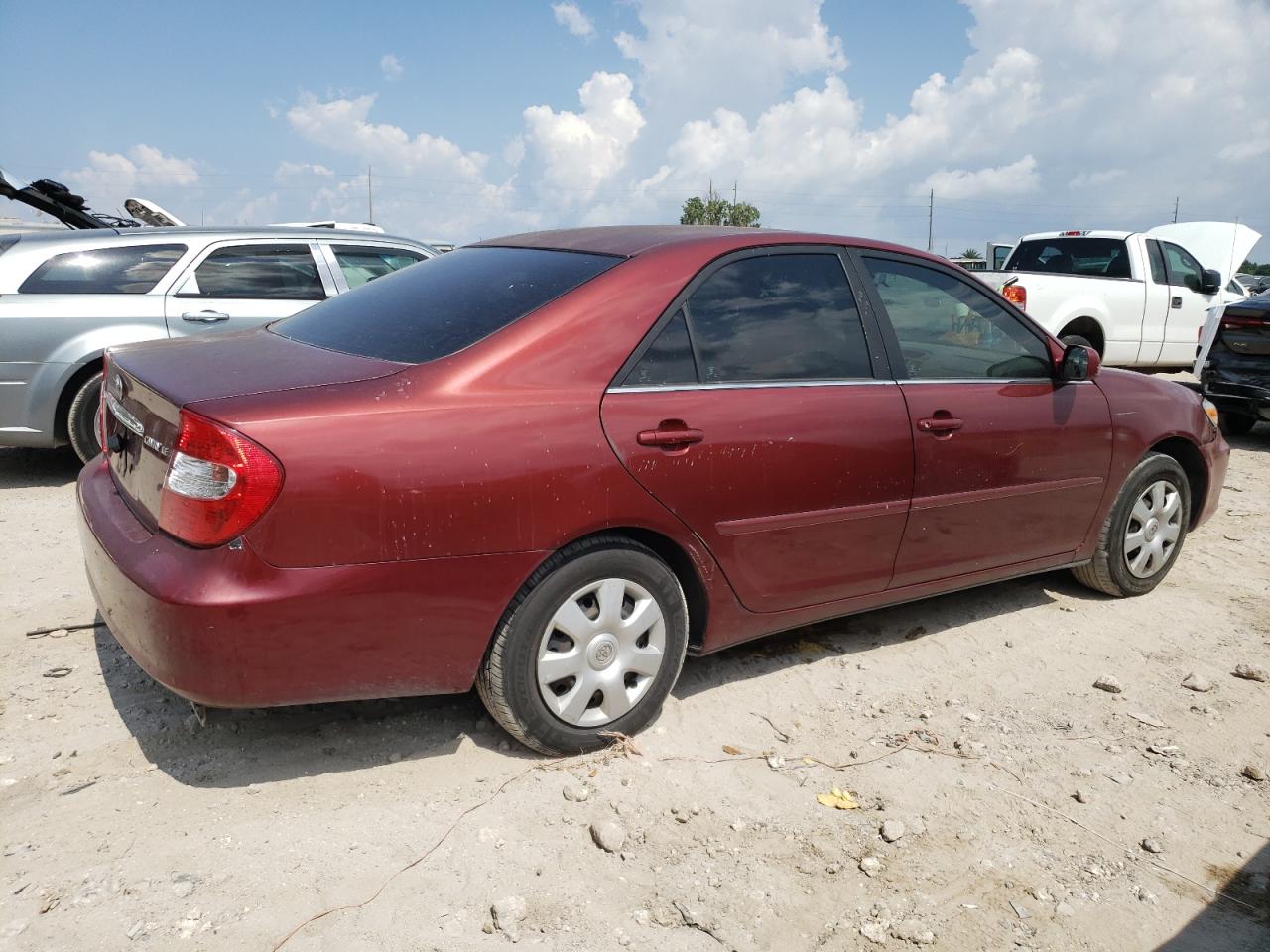 Photo 2 VIN: 4T1BE32K14U306984 - TOYOTA CAMRY 