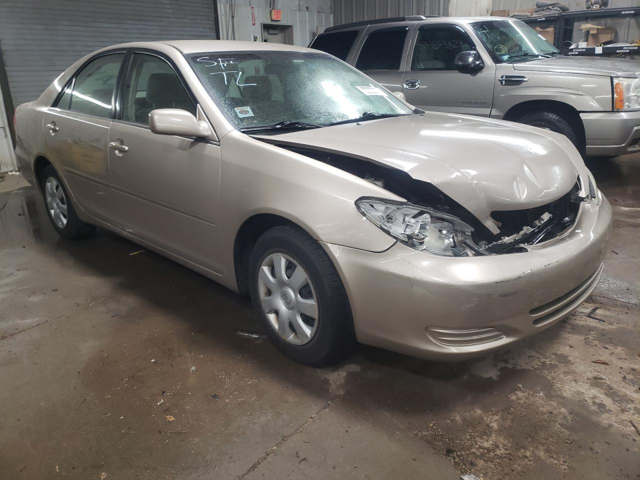 Photo 3 VIN: 4T1BE32K14U868819 - TOYOTA CAMRY 