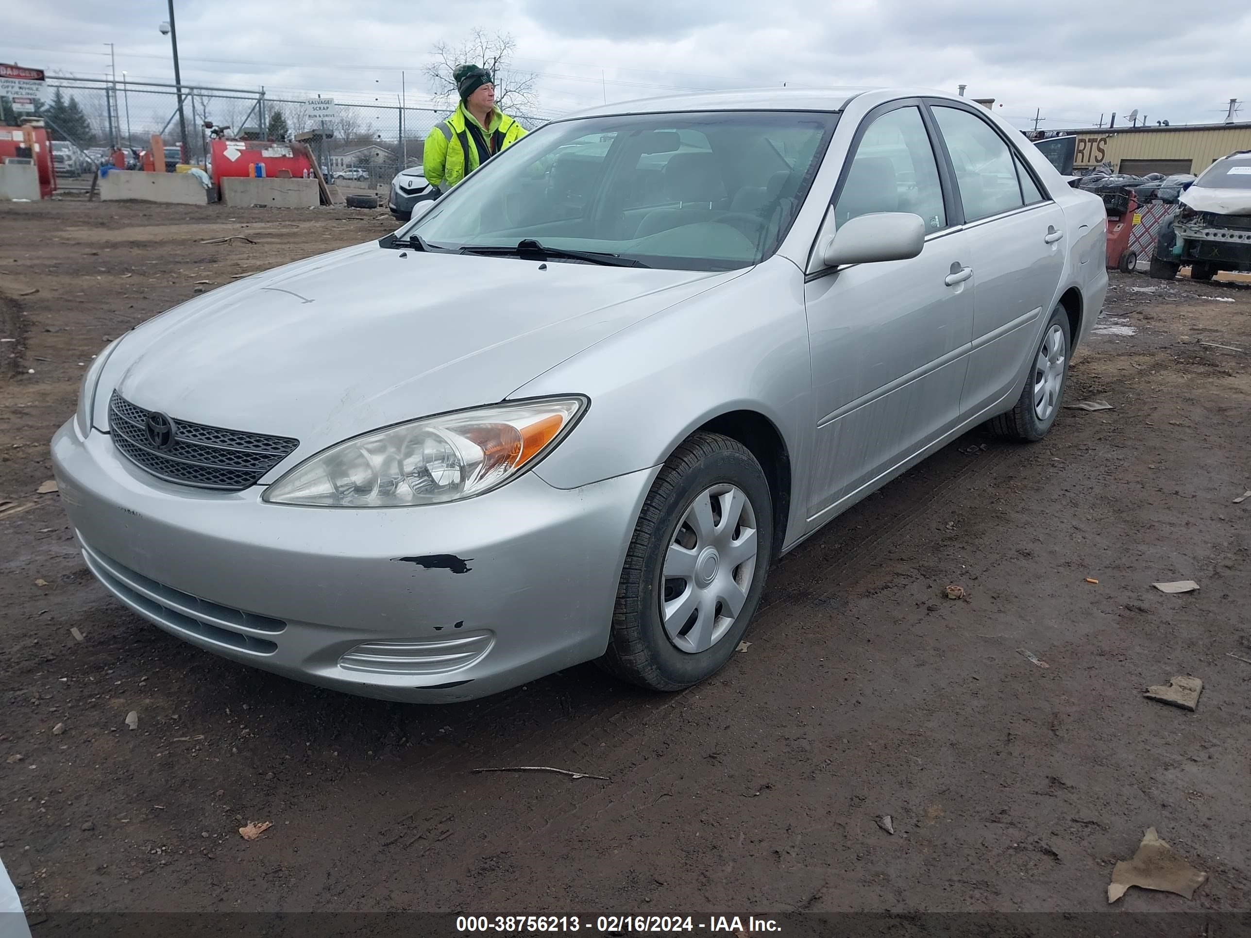 Photo 1 VIN: 4T1BE32K14U875060 - TOYOTA CAMRY 