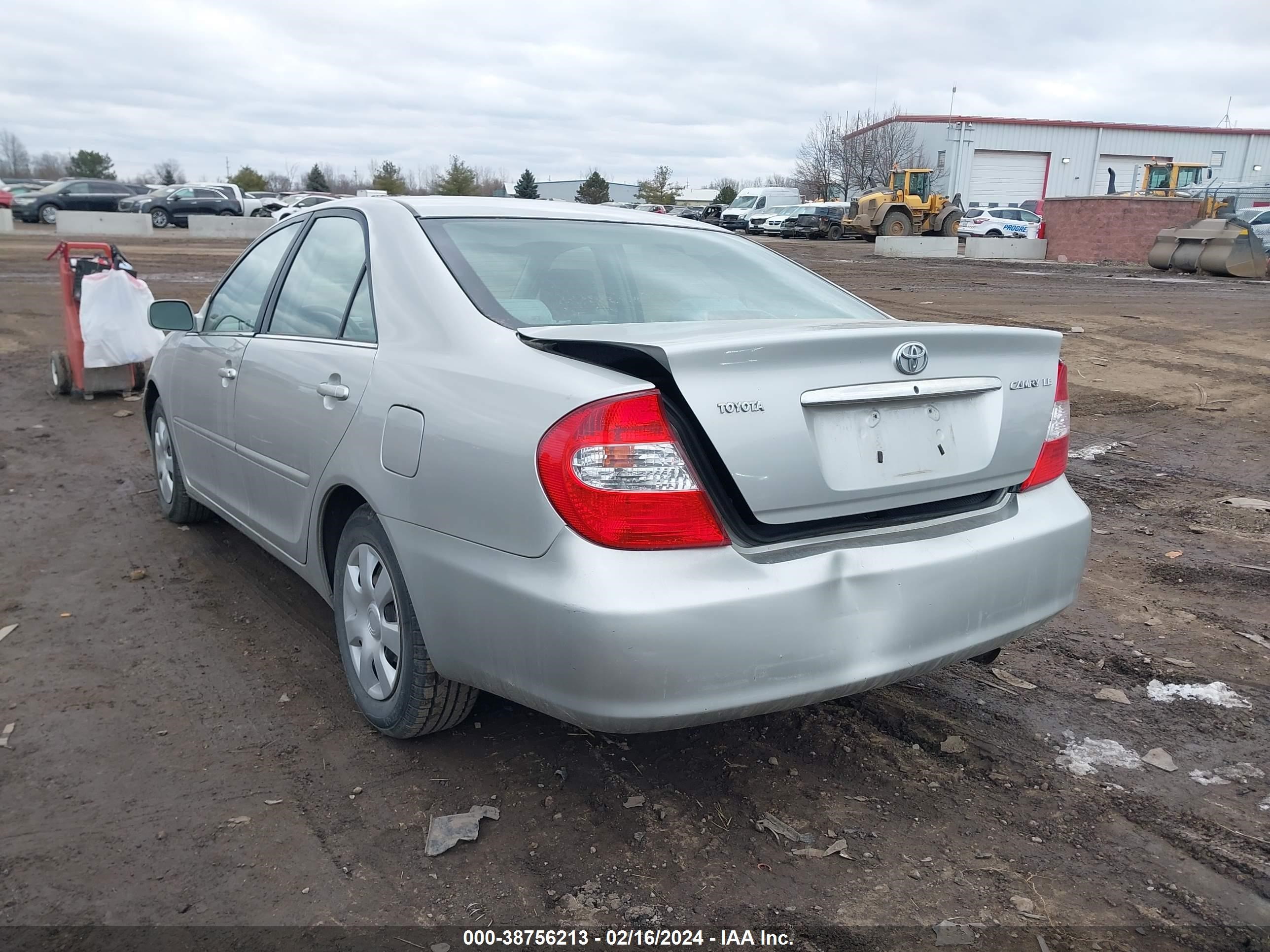 Photo 2 VIN: 4T1BE32K14U875060 - TOYOTA CAMRY 