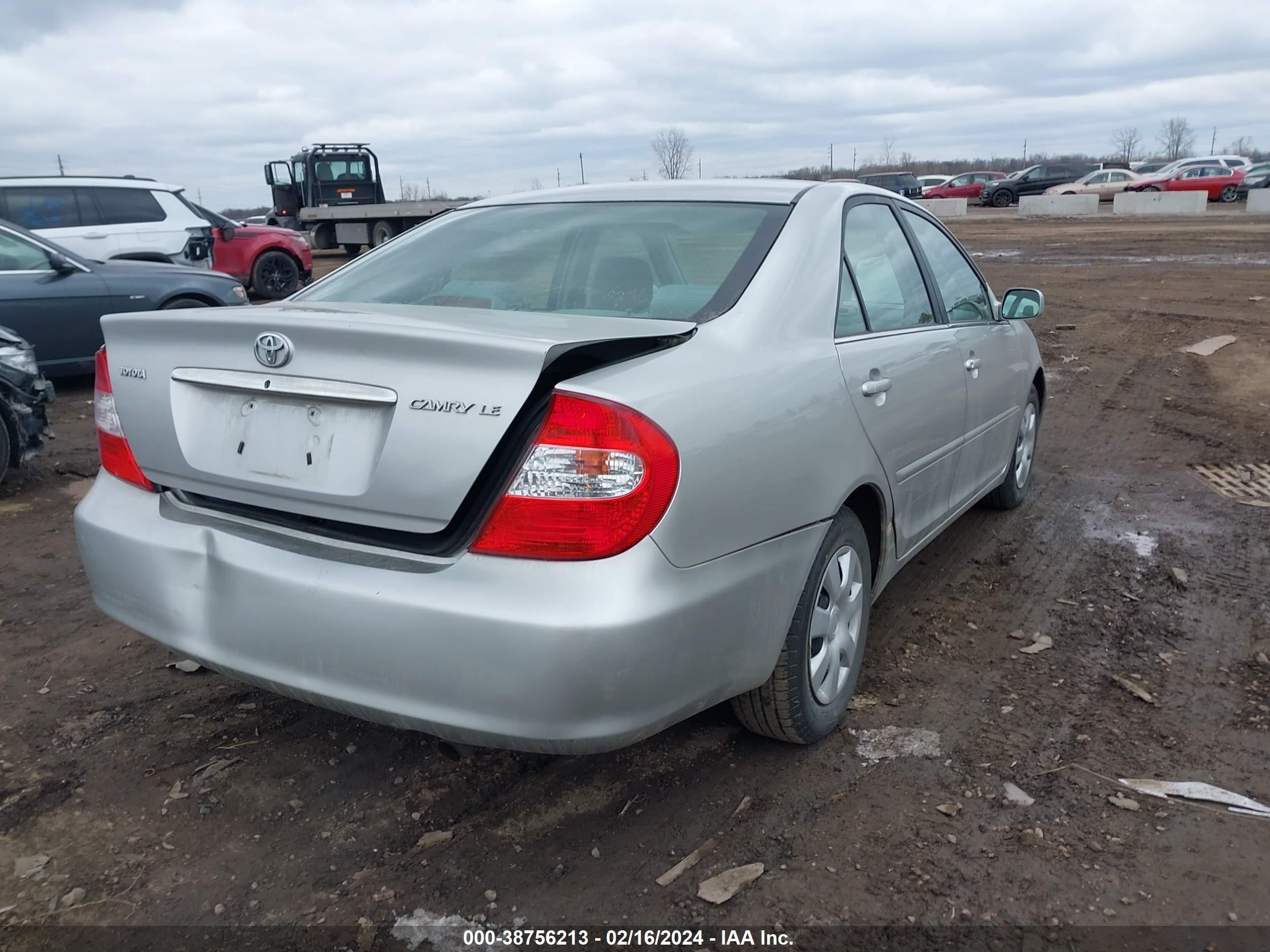 Photo 3 VIN: 4T1BE32K14U875060 - TOYOTA CAMRY 