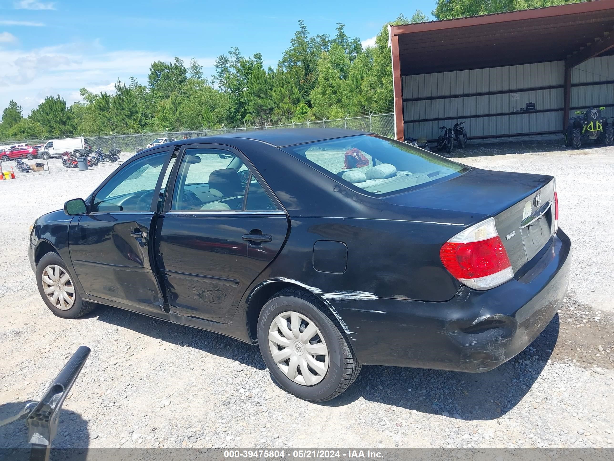 Photo 13 VIN: 4T1BE32K15U032526 - TOYOTA CAMRY 