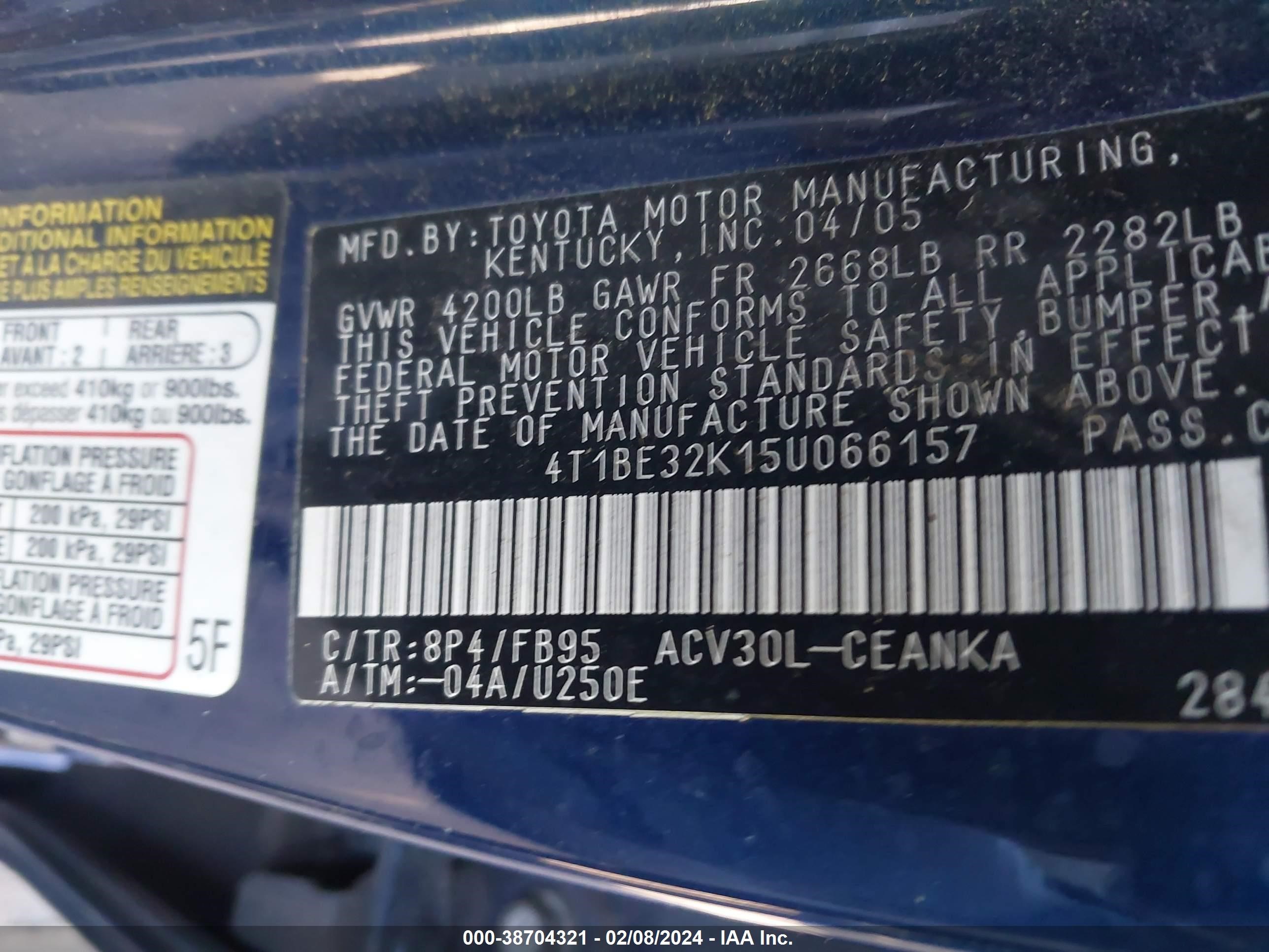 Photo 8 VIN: 4T1BE32K15U066157 - TOYOTA CAMRY 