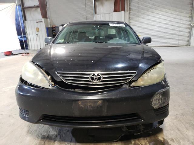 Photo 4 VIN: 4T1BE32K15U400915 - TOYOTA CAMRY LE 