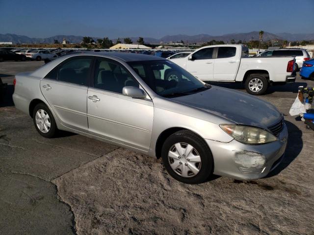 Photo 3 VIN: 4T1BE32K15U513229 - TOYOTA CAMRY 