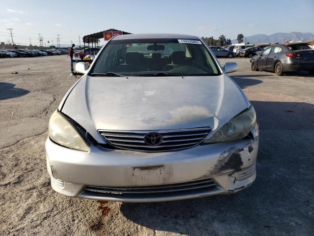 Photo 4 VIN: 4T1BE32K15U513229 - TOYOTA CAMRY 