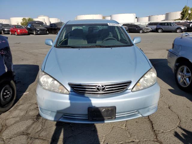 Photo 4 VIN: 4T1BE32K15U526806 - TOYOTA CAMRY 