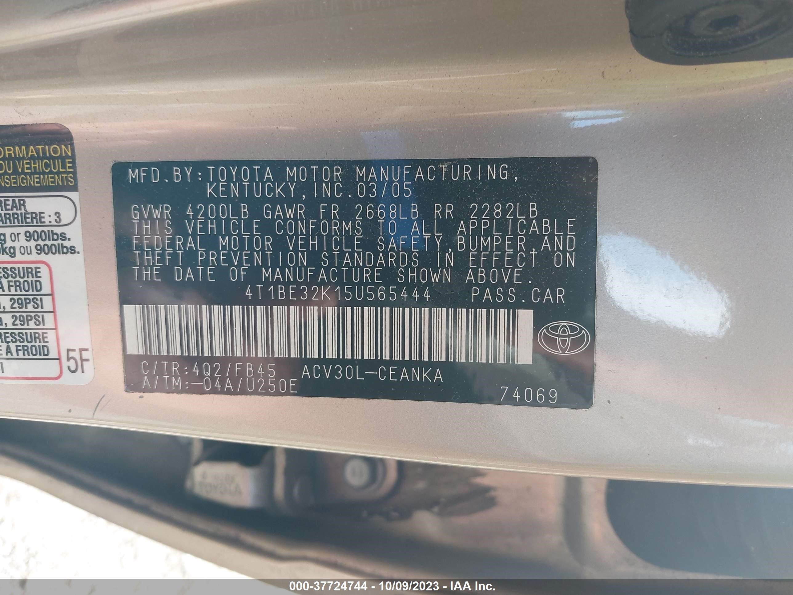 Photo 8 VIN: 4T1BE32K15U565444 - TOYOTA CAMRY 