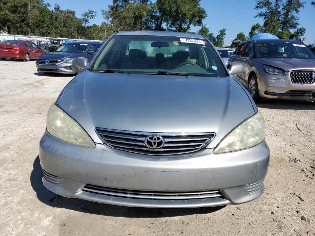 Photo 4 VIN: 4T1BE32K15U566738 - TOYOTA CAMRY LE 