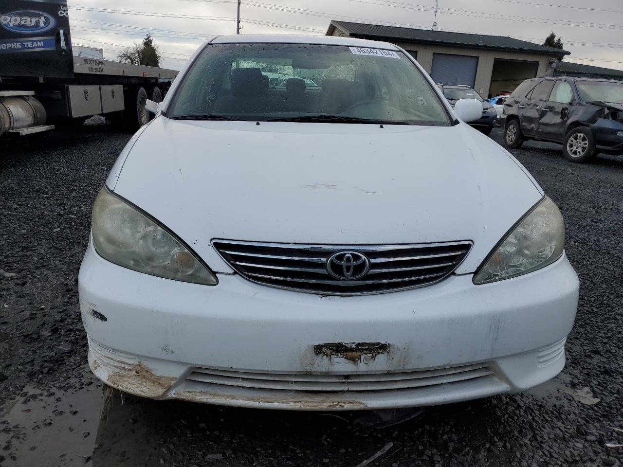 Photo 4 VIN: 4T1BE32K15U613573 - TOYOTA CAMRY 