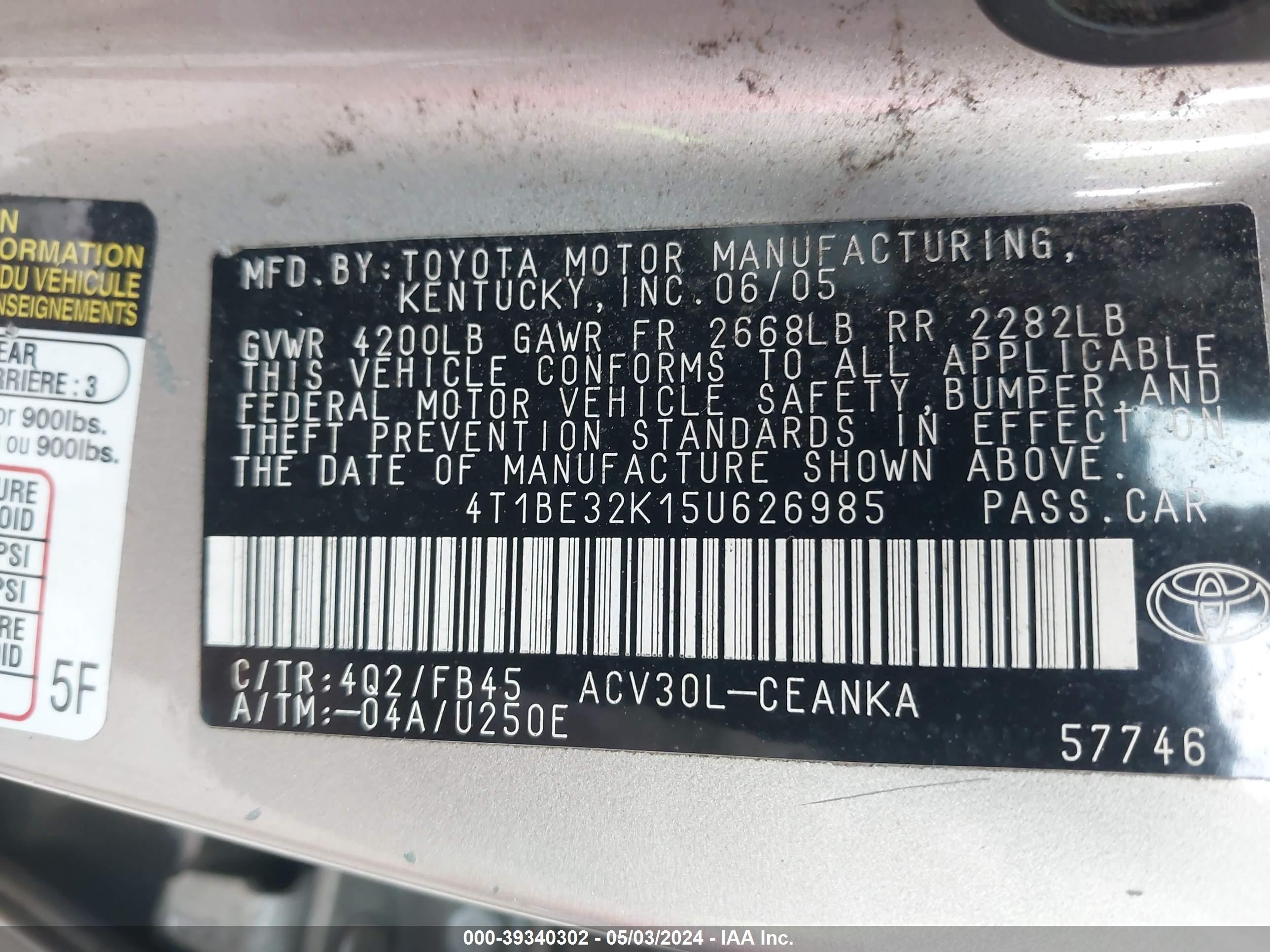 Photo 8 VIN: 4T1BE32K15U626985 - TOYOTA CAMRY 