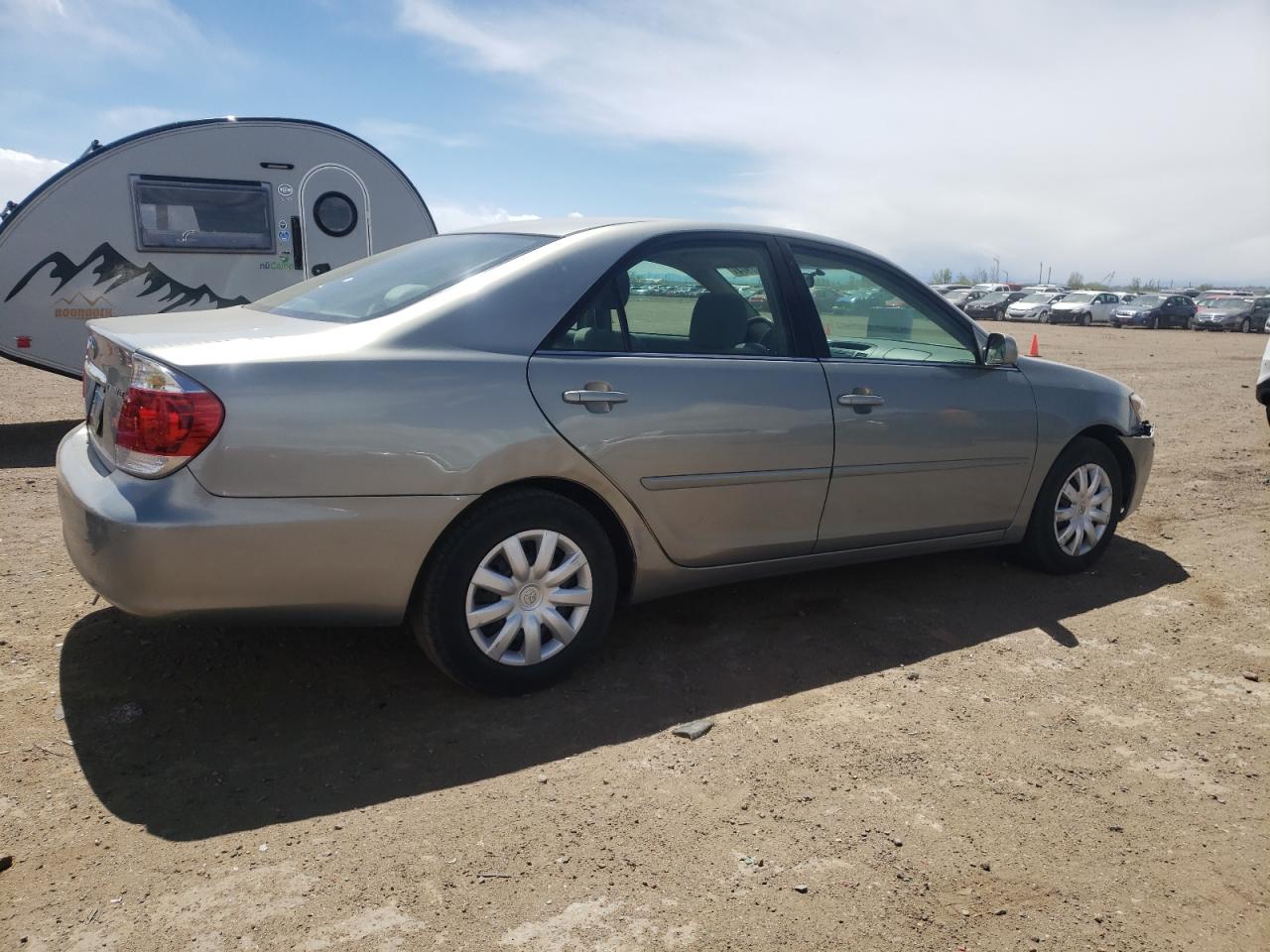 Photo 2 VIN: 4T1BE32K15U635881 - TOYOTA CAMRY 