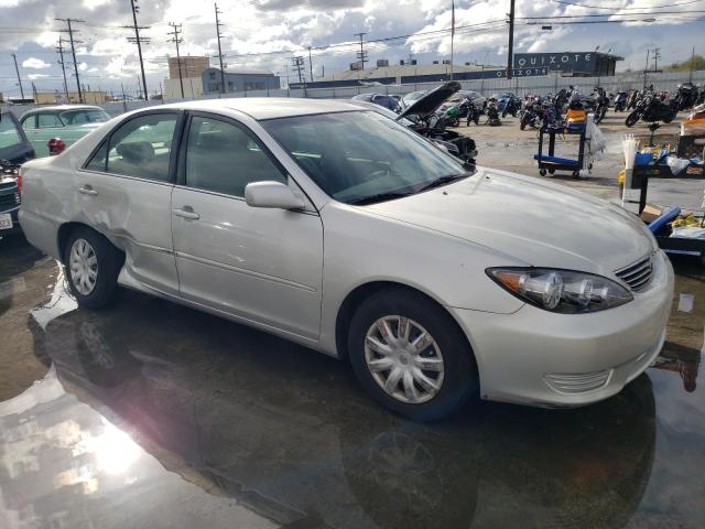 Photo 3 VIN: 4T1BE32K15U637906 - TOYOTA CAMRY 