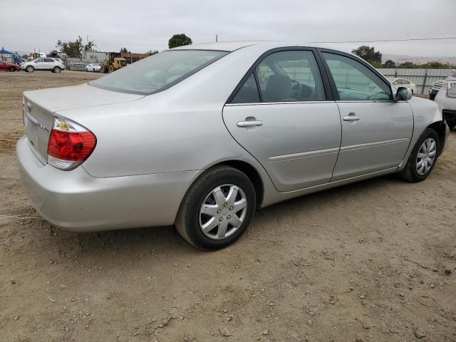 Photo 2 VIN: 4T1BE32K16U118999 - TOYOTA CAMRY LE 