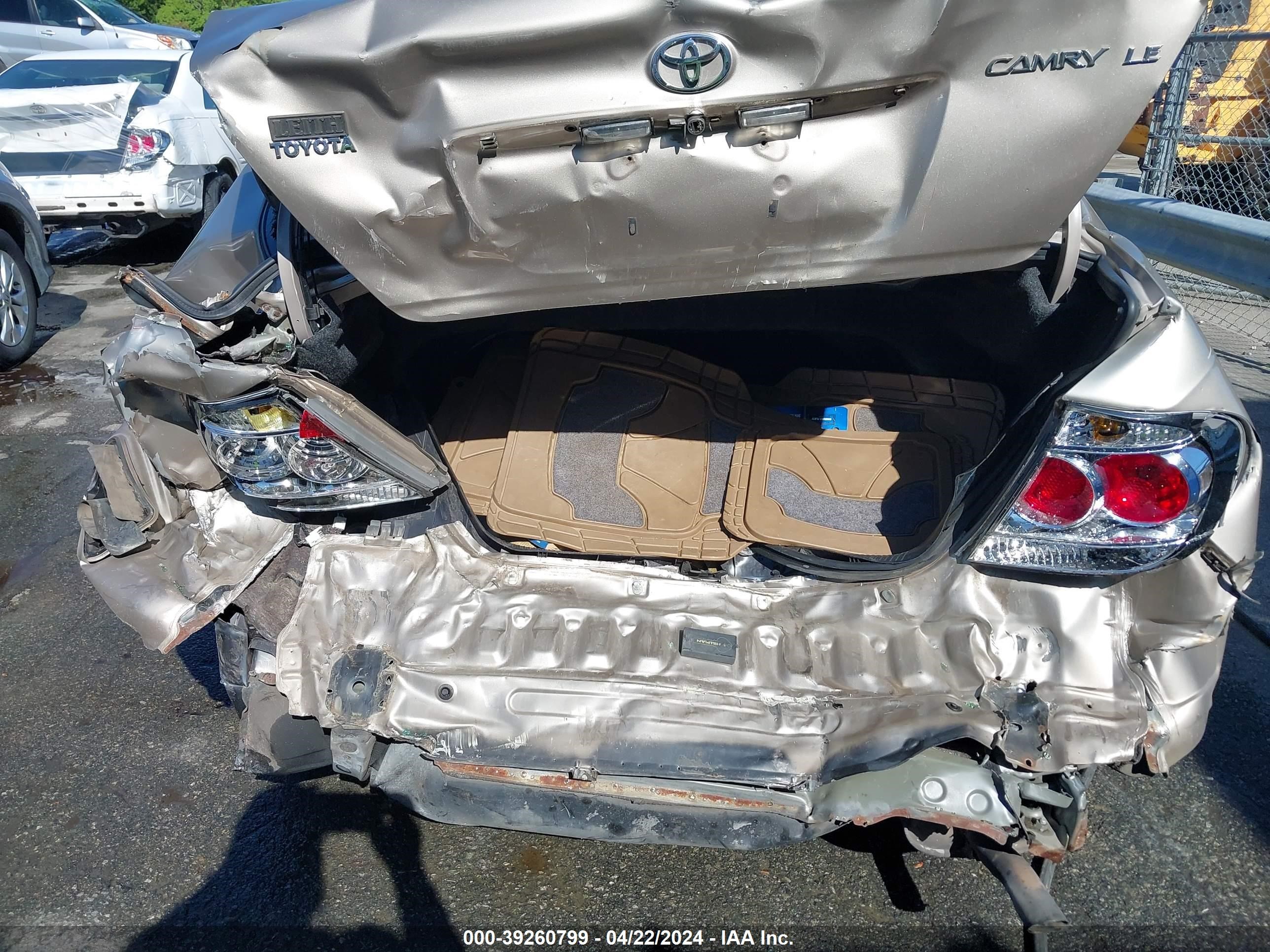 Photo 5 VIN: 4T1BE32K16U659602 - TOYOTA CAMRY 