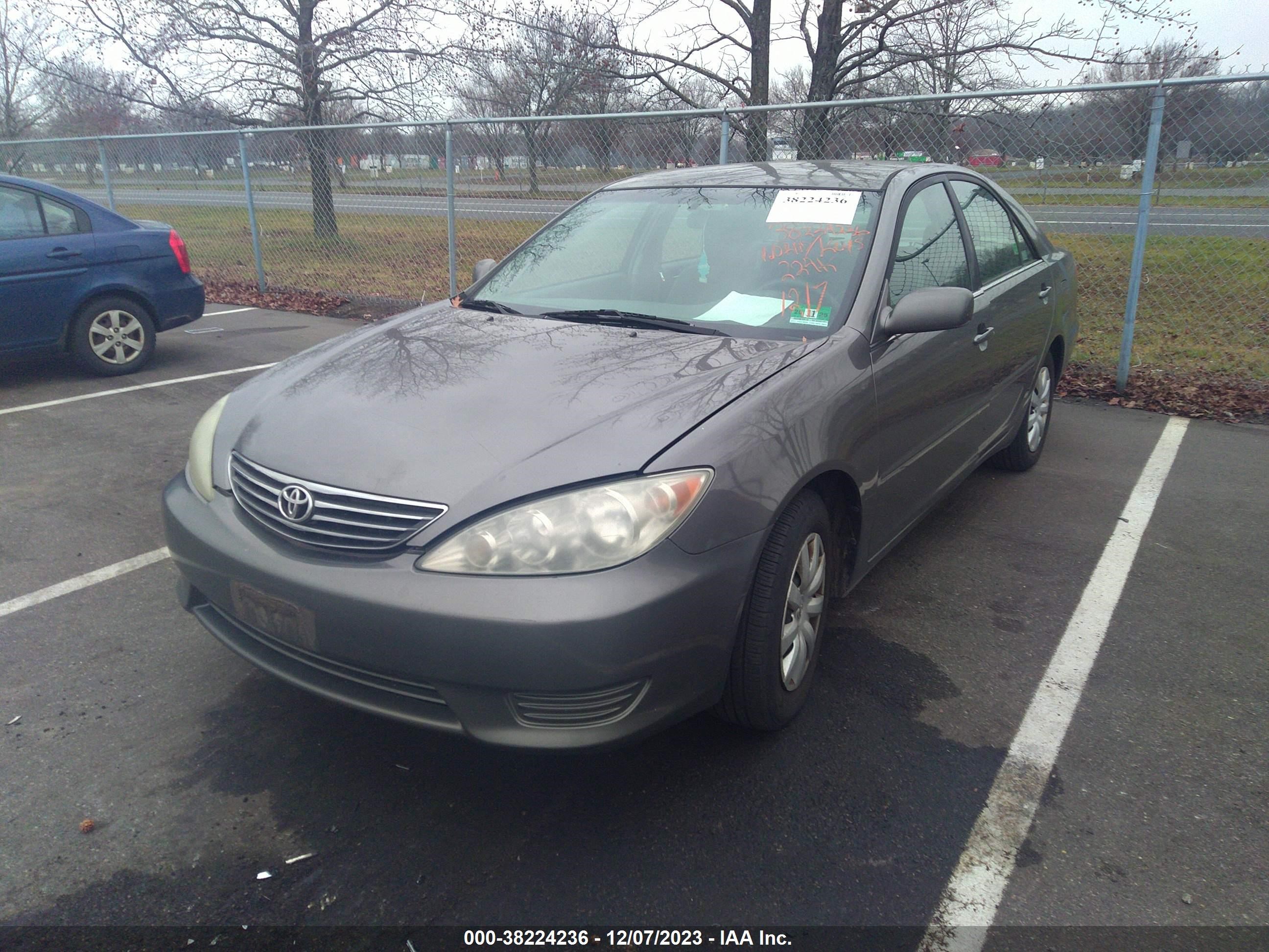 Photo 5 VIN: 4T1BE32K16U695368 - TOYOTA CAMRY 