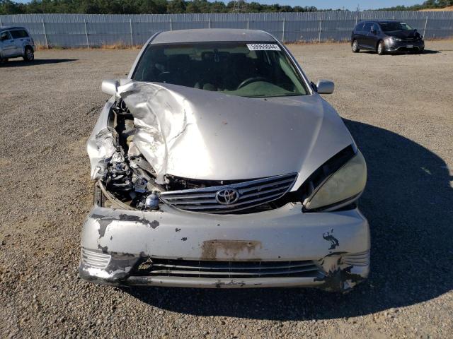 Photo 4 VIN: 4T1BE32K16U704019 - TOYOTA CAMRY LE 