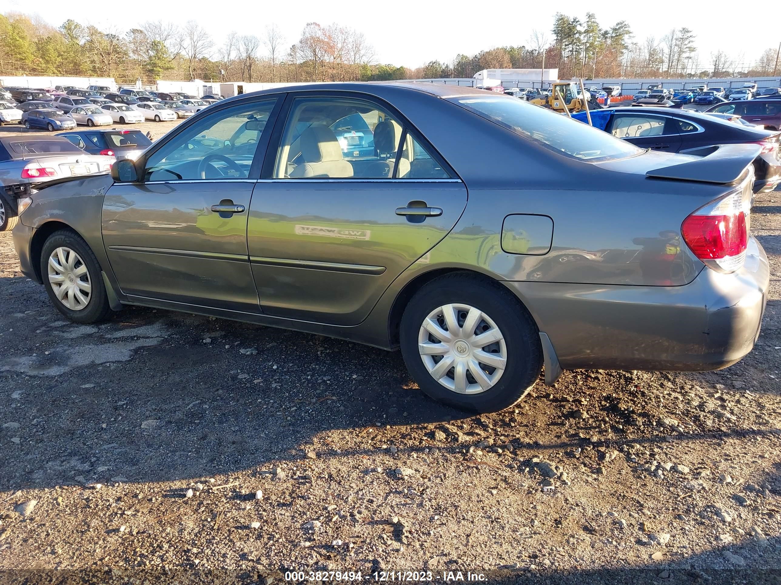 Photo 13 VIN: 4T1BE32K16U710029 - TOYOTA CAMRY 