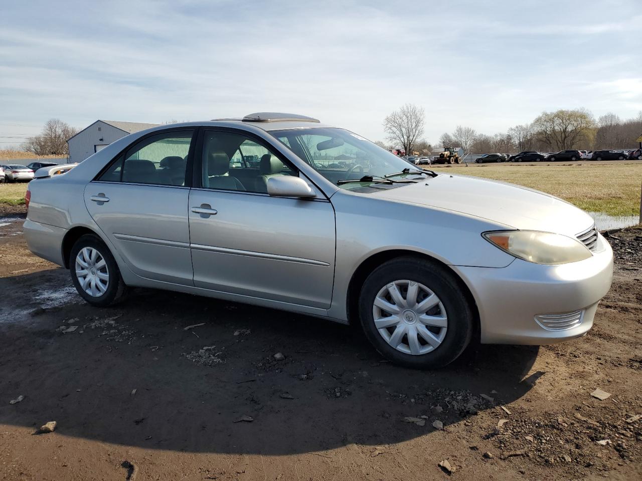 Photo 3 VIN: 4T1BE32K16U734900 - TOYOTA CAMRY 