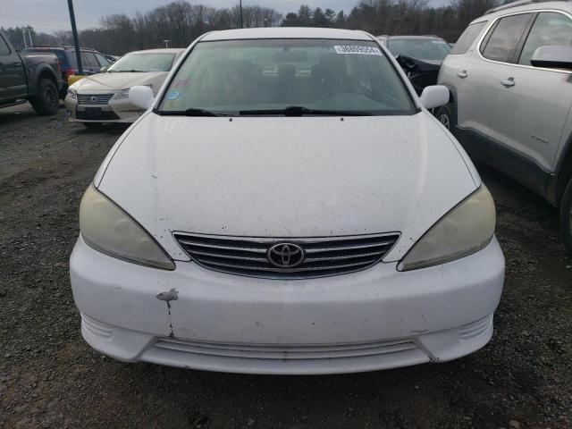 Photo 4 VIN: 4T1BE32K16U742589 - TOYOTA CAMRY 