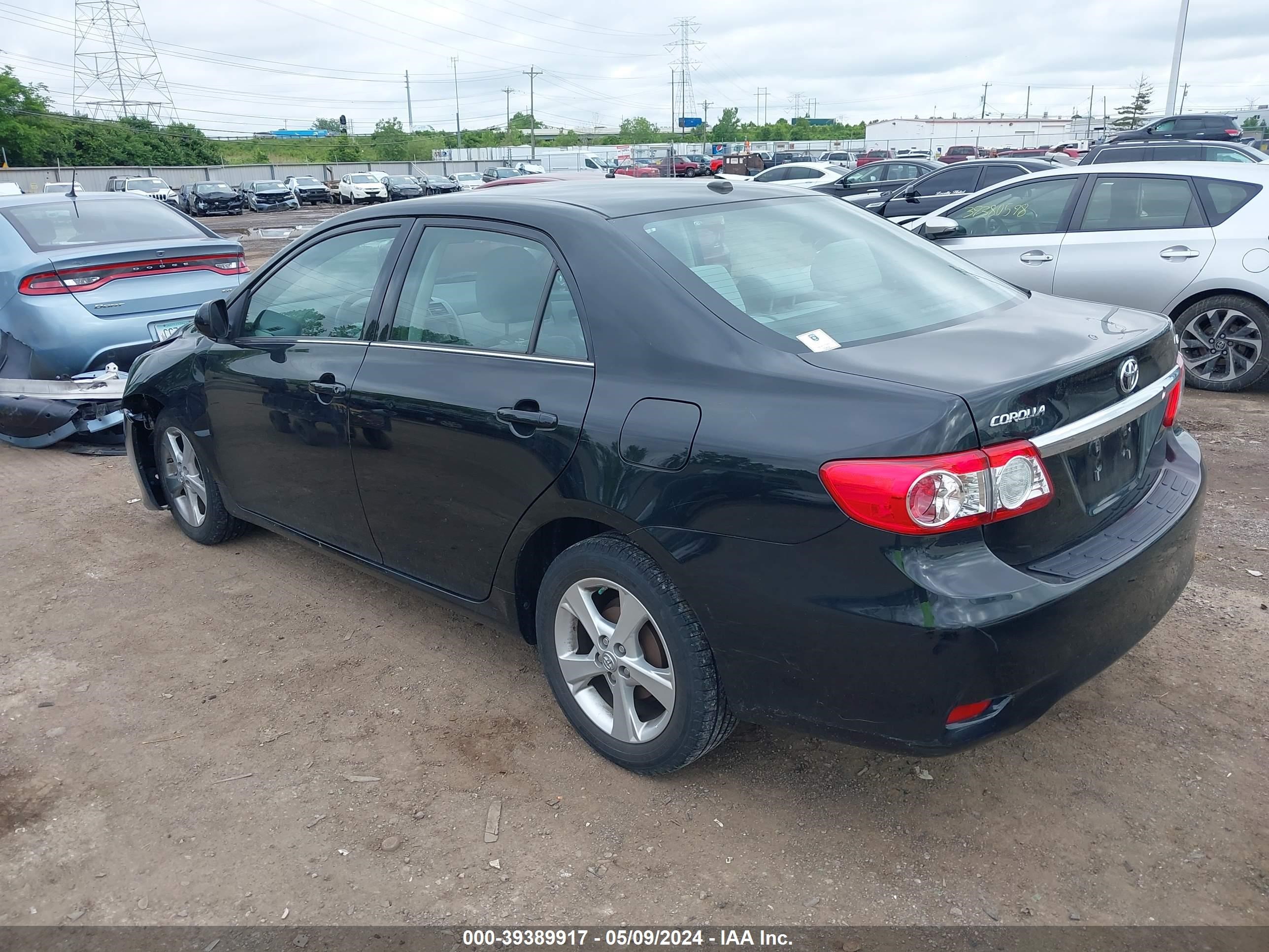 Photo 2 VIN: 4T1BE32K22U003063 - TOYOTA CAMRY 