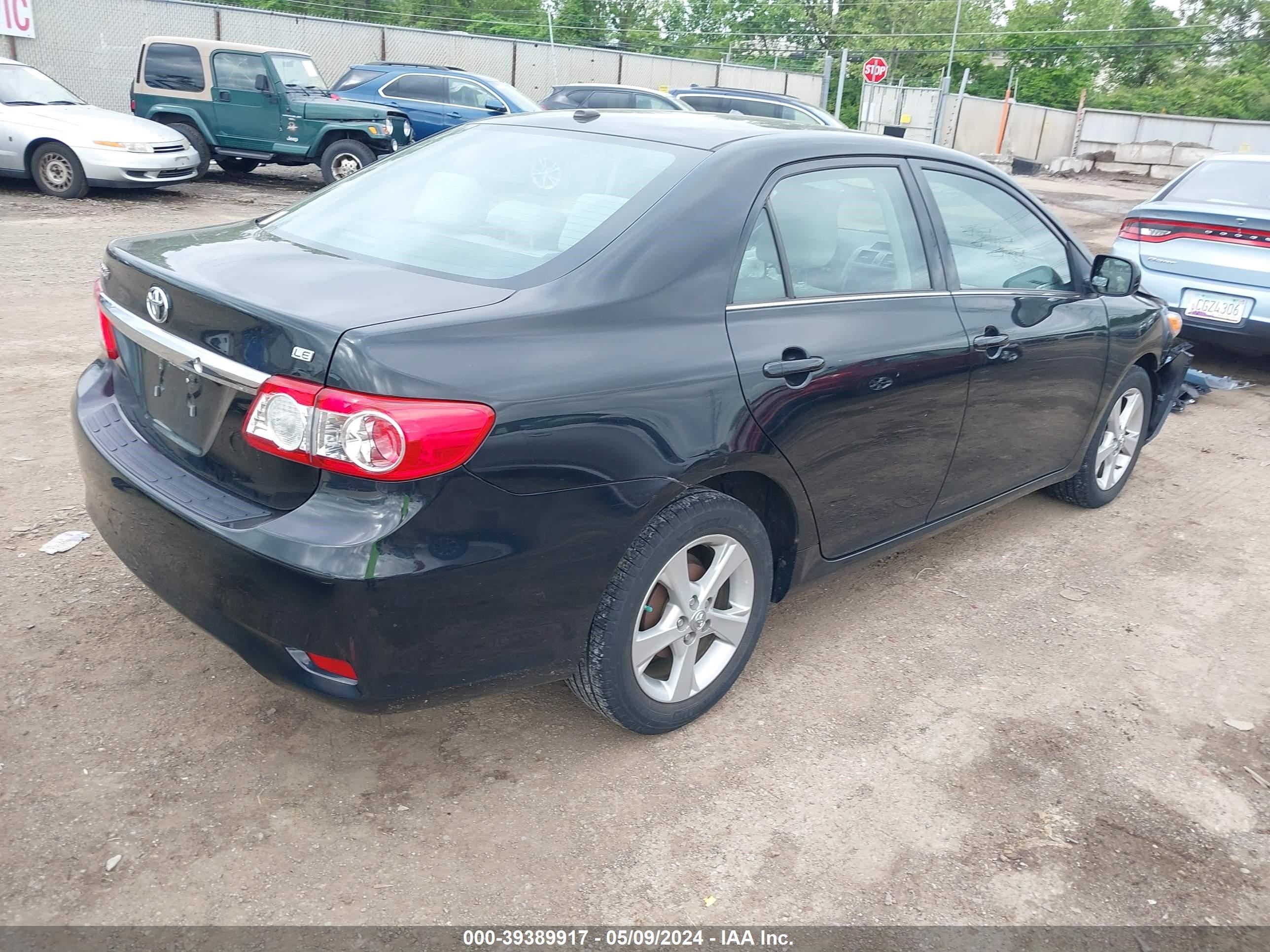 Photo 3 VIN: 4T1BE32K22U003063 - TOYOTA CAMRY 