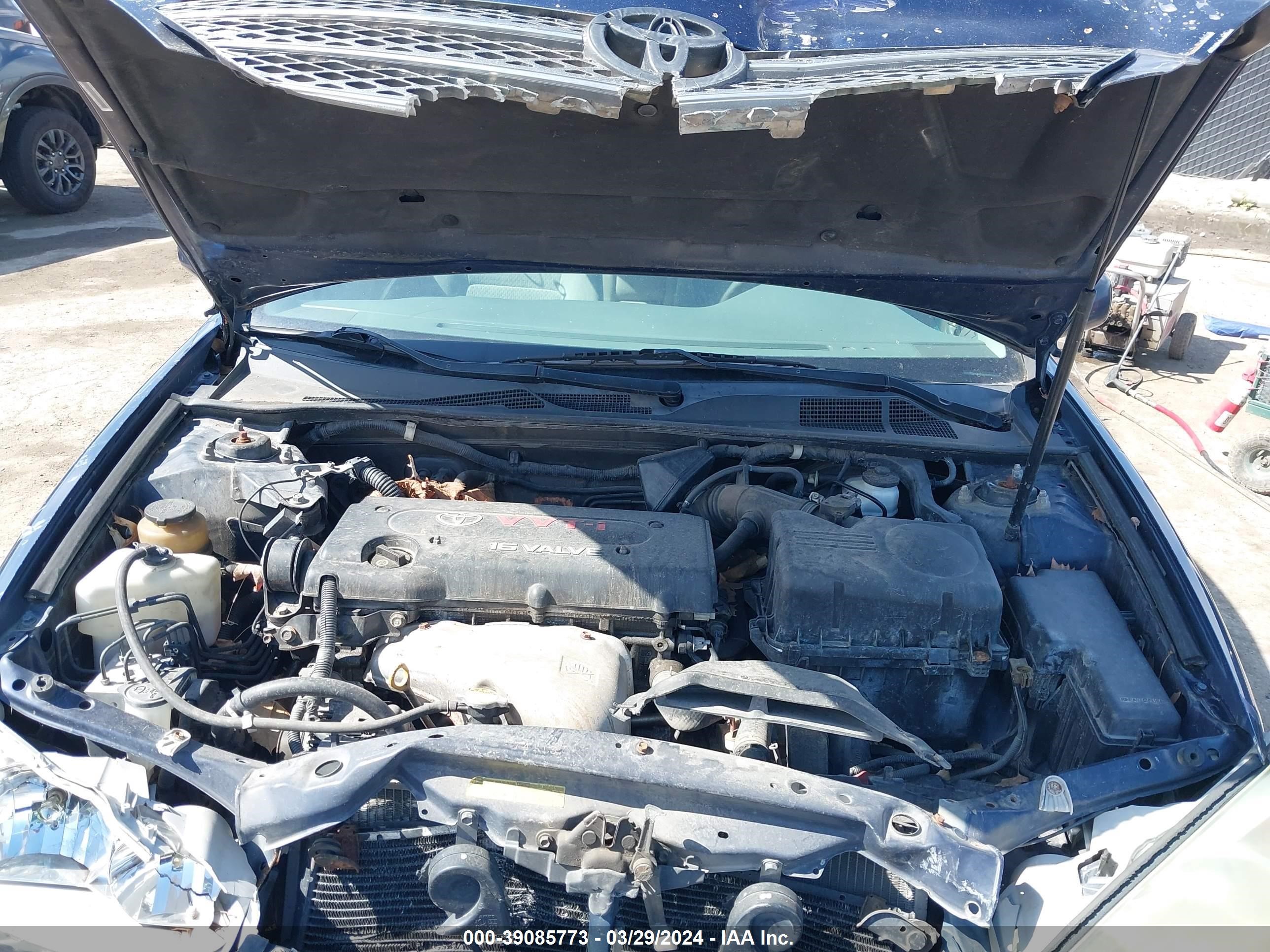 Photo 9 VIN: 4T1BE32K22U523781 - TOYOTA CAMRY 