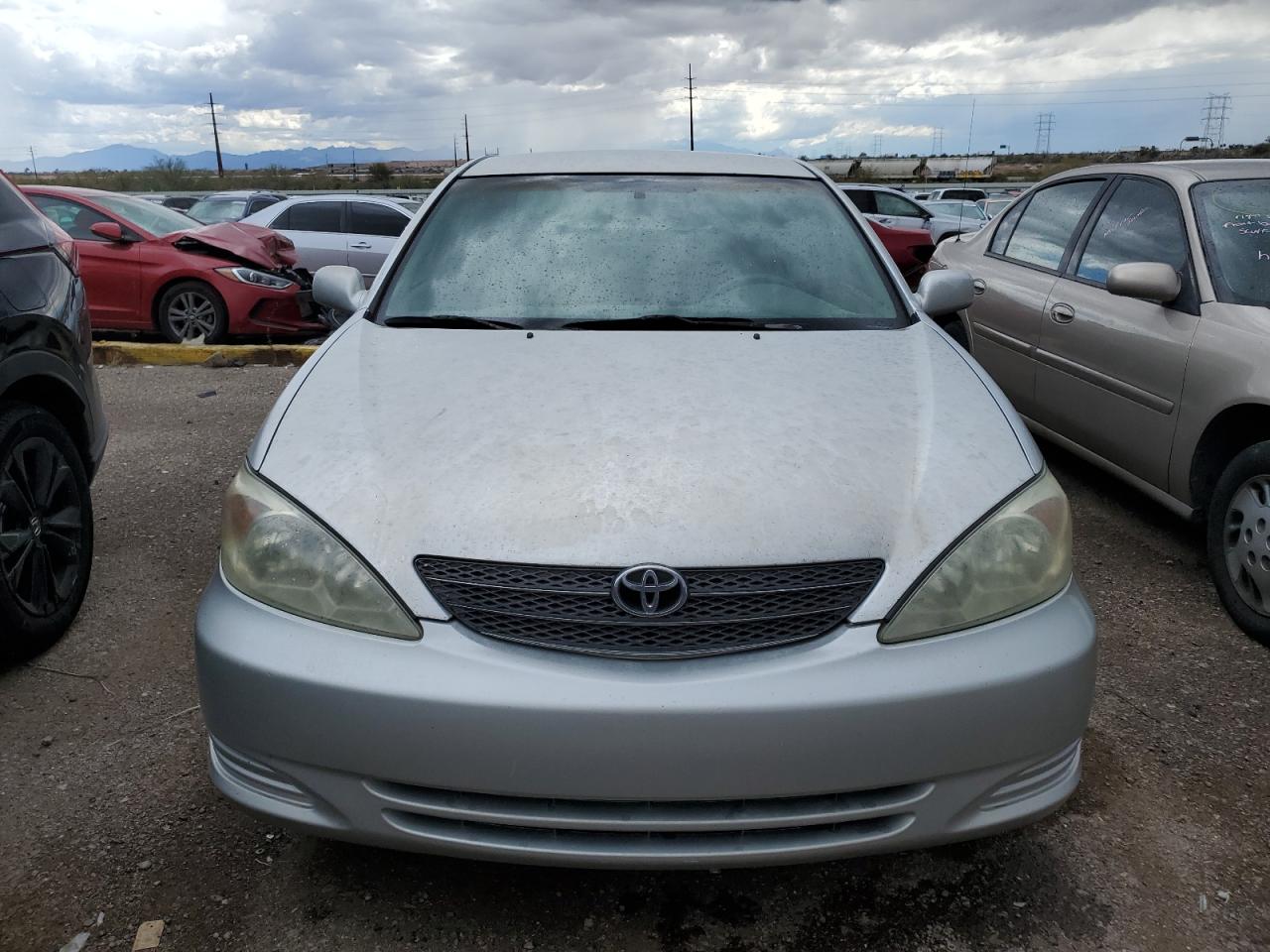 Photo 4 VIN: 4T1BE32K22U618227 - TOYOTA CAMRY 