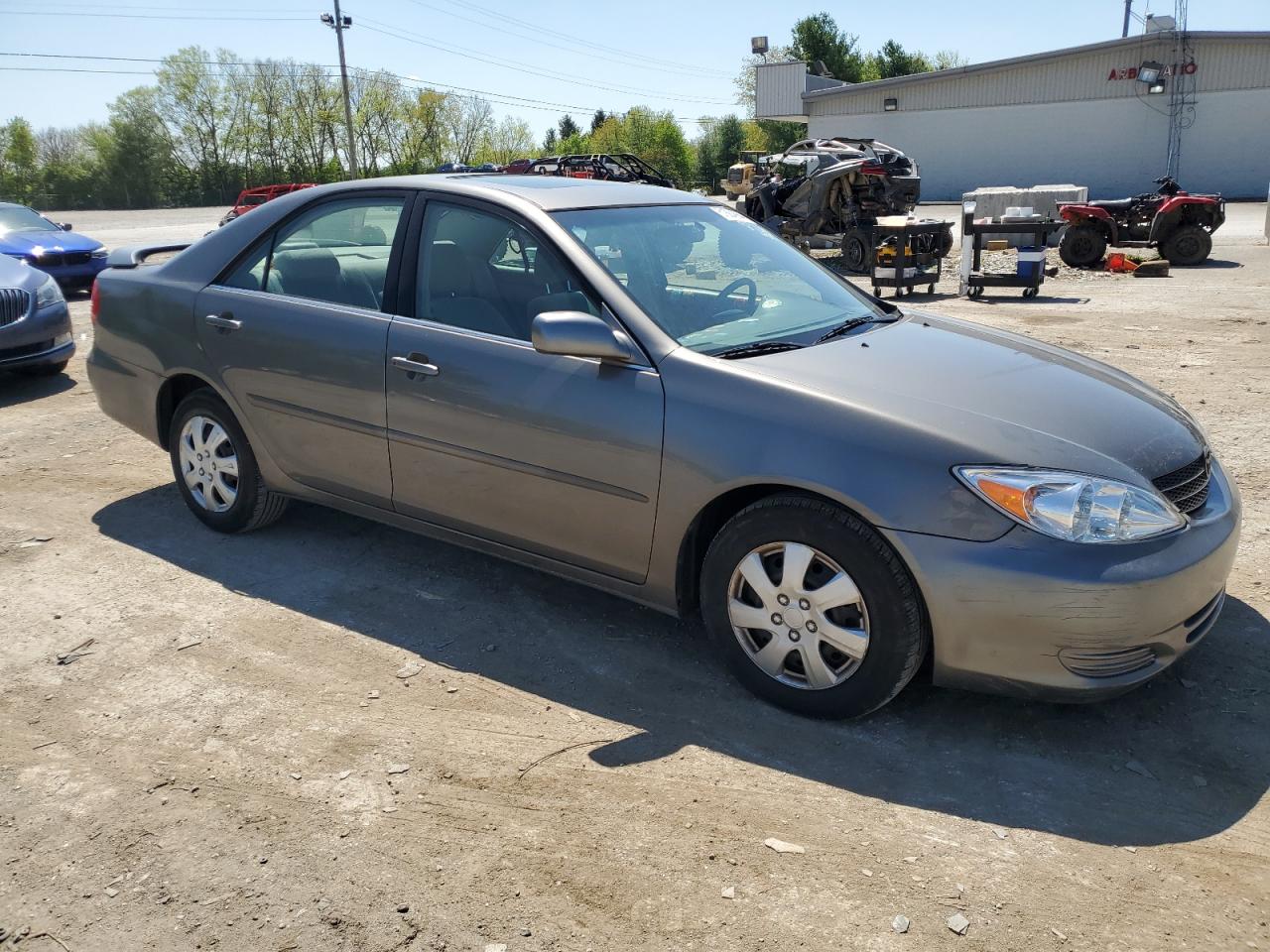 Photo 3 VIN: 4T1BE32K23U712335 - TOYOTA CAMRY 