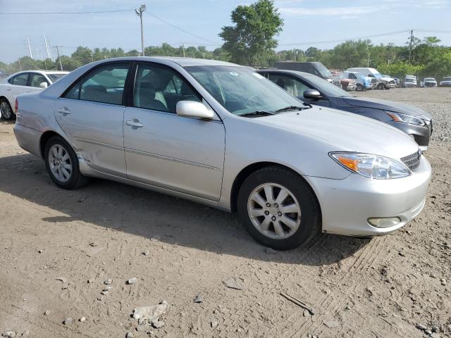 Photo 3 VIN: 4T1BE32K24U326225 - TOYOTA CAMRY 