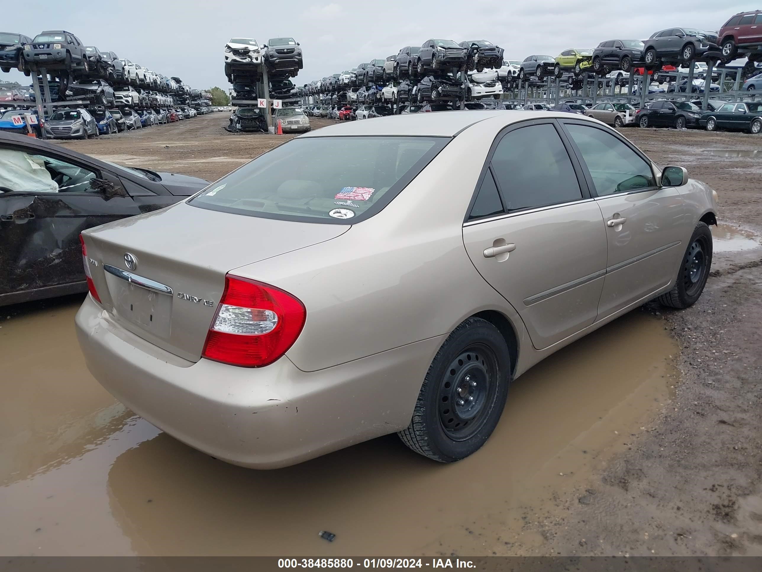 Photo 3 VIN: 4T1BE32K24U334518 - TOYOTA CAMRY 