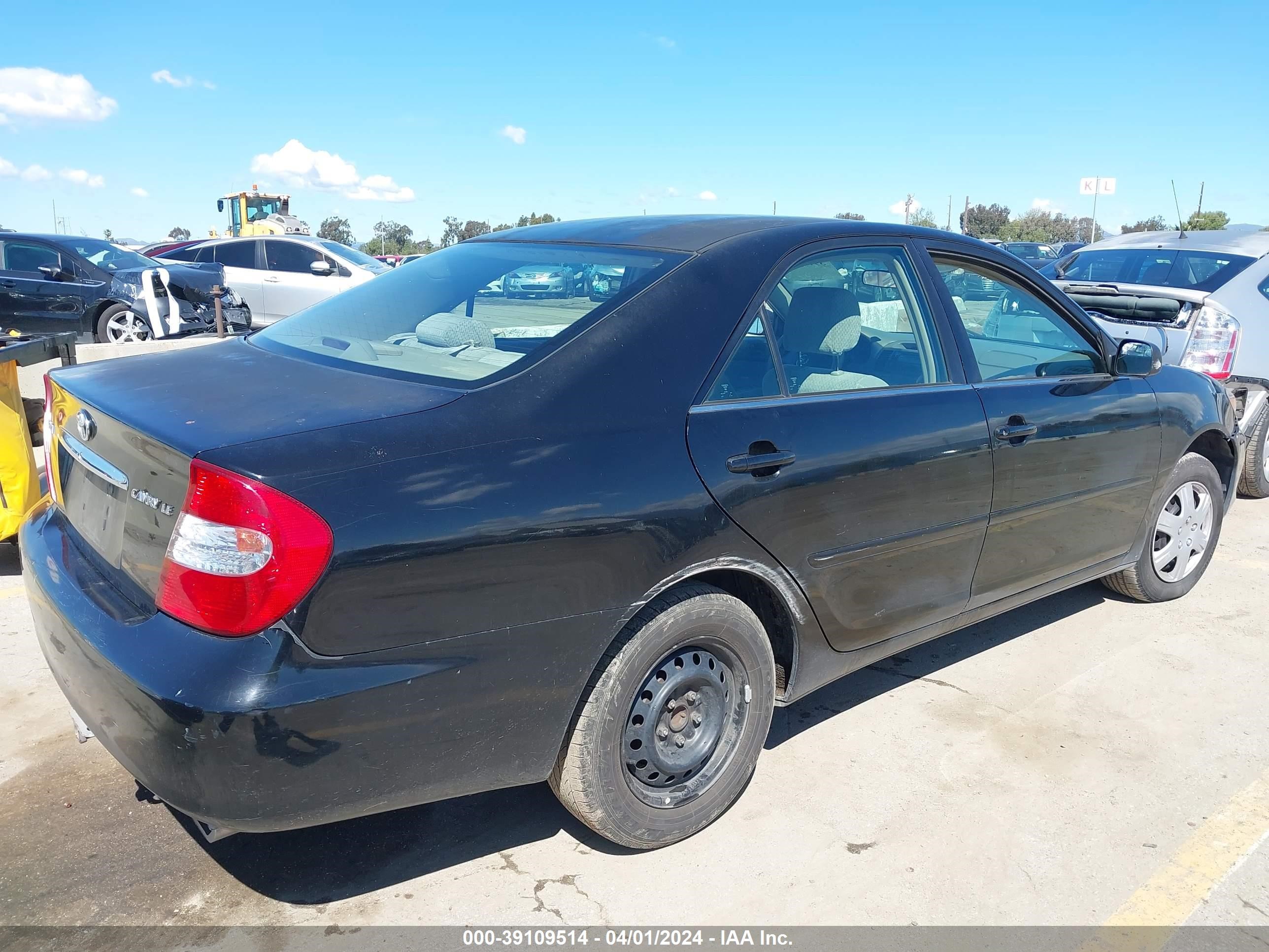 Photo 3 VIN: 4T1BE32K24U335376 - TOYOTA CAMRY 