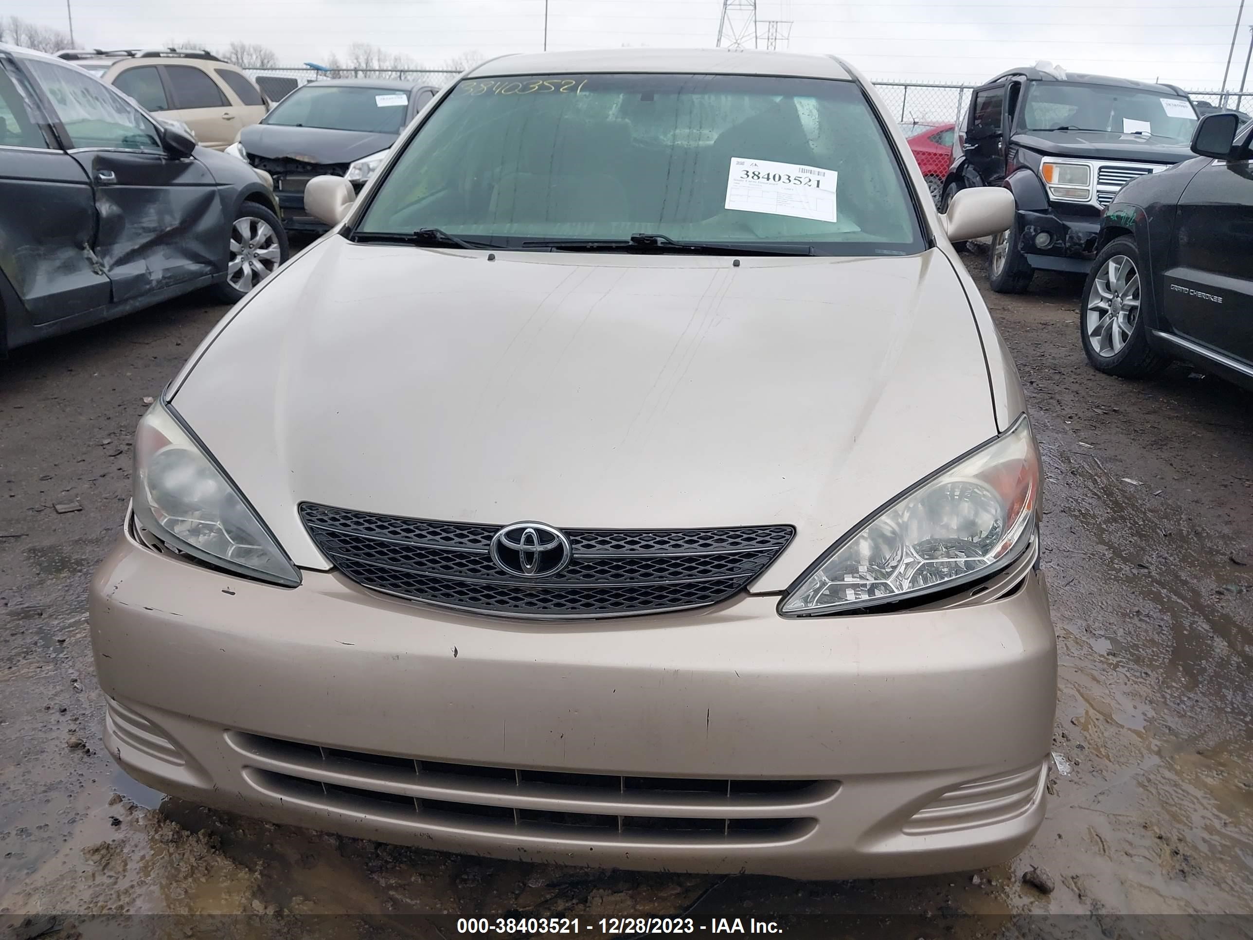 Photo 11 VIN: 4T1BE32K24U375571 - TOYOTA CAMRY 