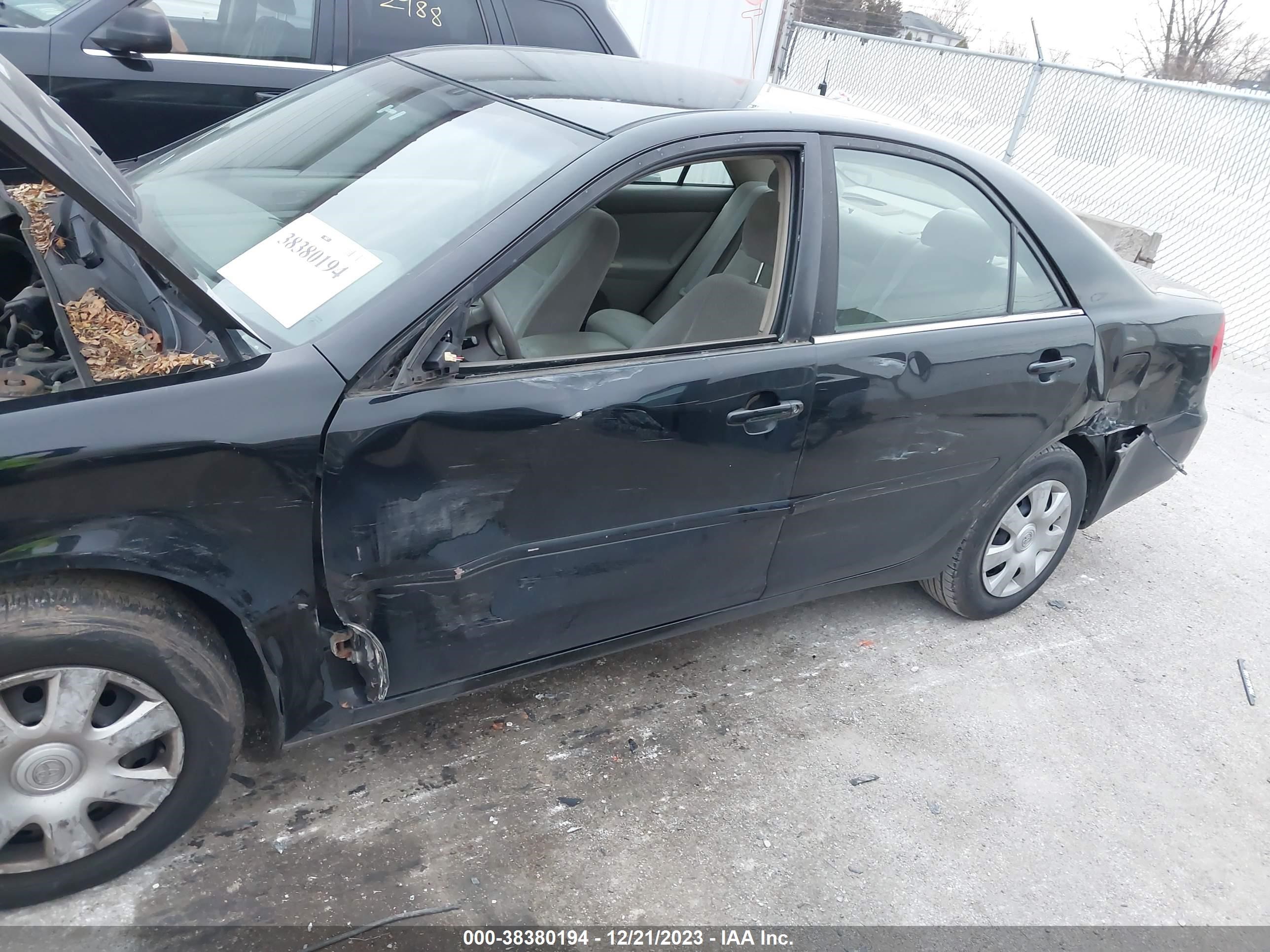 Photo 5 VIN: 4T1BE32K24U380219 - TOYOTA CAMRY 