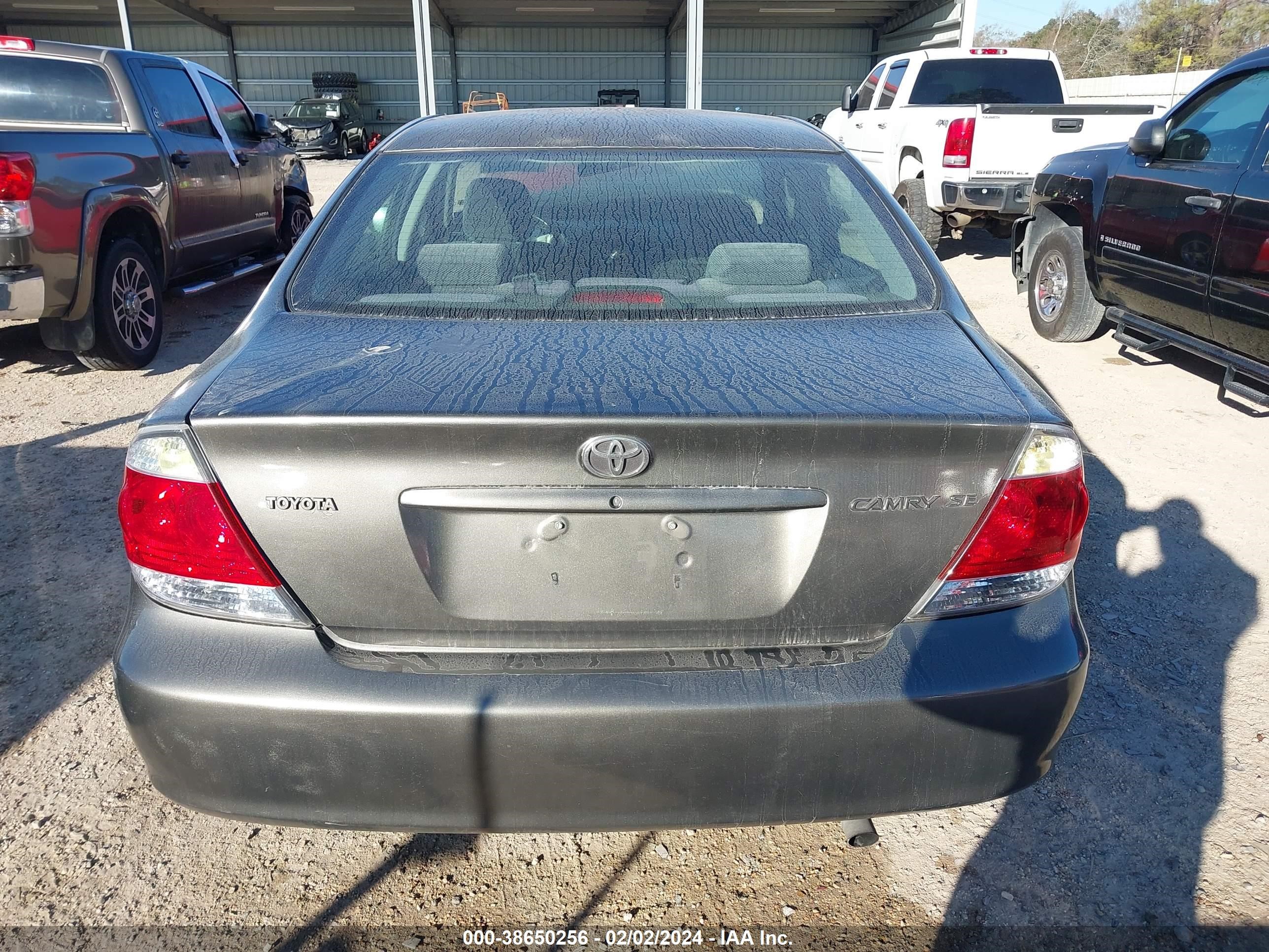 Photo 15 VIN: 4T1BE32K24U858526 - TOYOTA CAMRY 