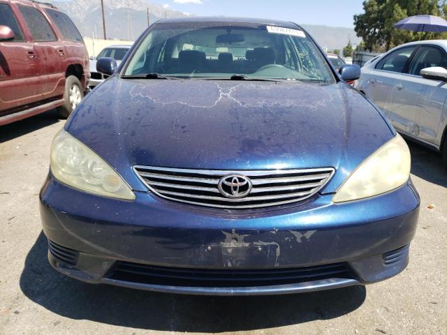 Photo 4 VIN: 4T1BE32K25U024967 - TOYOTA CAMRY LE 