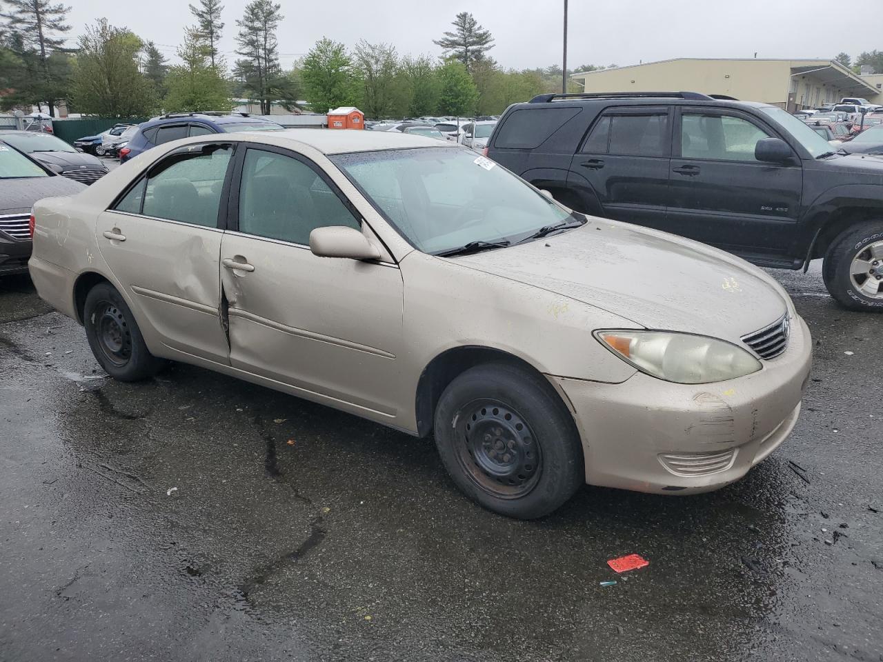 Photo 3 VIN: 4T1BE32K25U084196 - TOYOTA CAMRY 