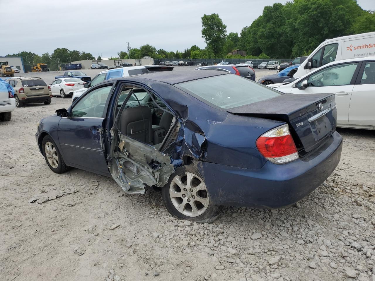 Photo 1 VIN: 4T1BE32K25U088202 - TOYOTA CAMRY 