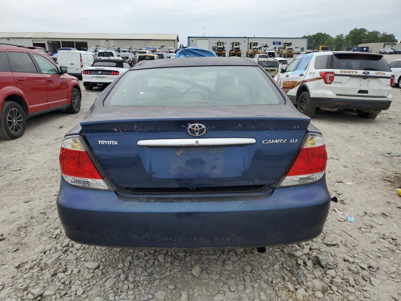 Photo 5 VIN: 4T1BE32K25U088202 - TOYOTA CAMRY 