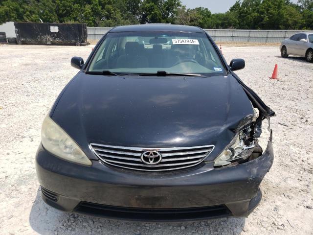 Photo 4 VIN: 4T1BE32K25U413365 - TOYOTA CAMRY 